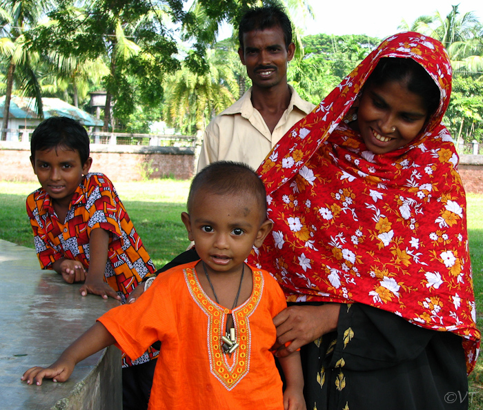 32 happy family in Bagerhat