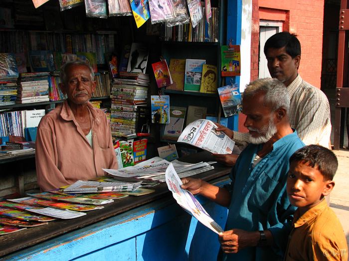 38 lectuurkiosk op het perron