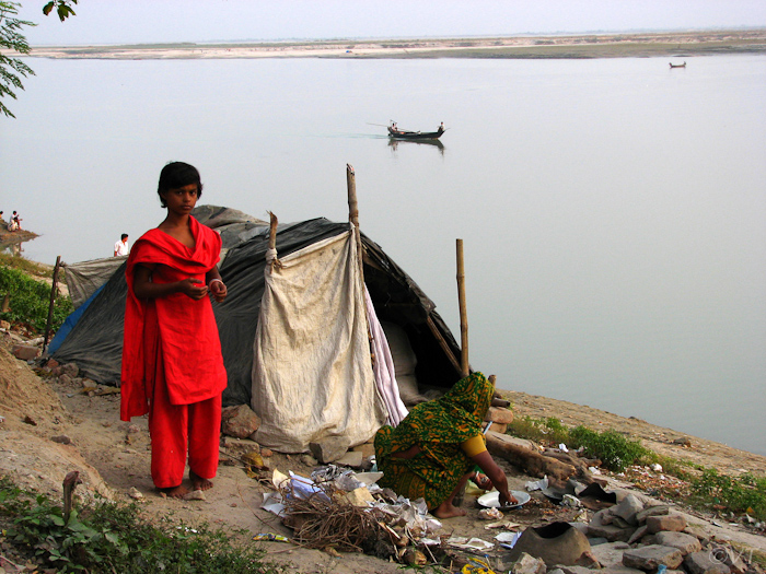 48 Padma rivier als grens met India
