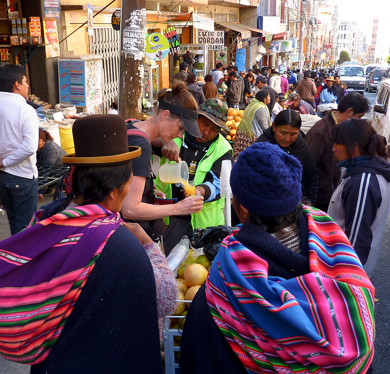 vers vruchtensap is voor een paar Bolivianos altijd verkrijgbaar