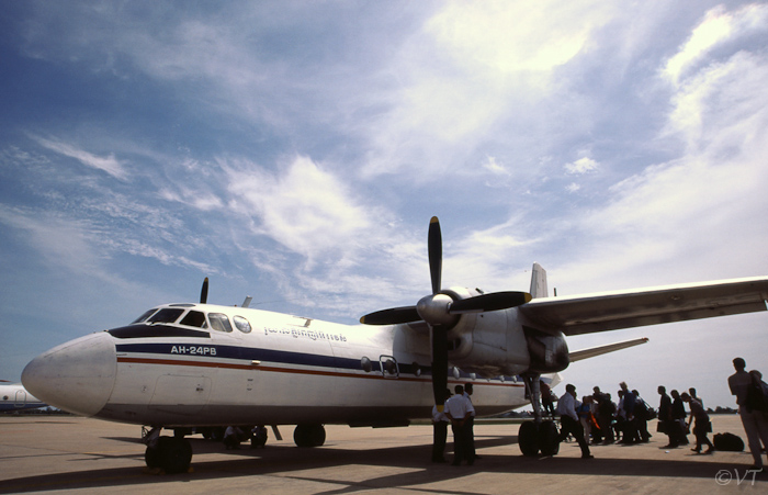 57  Phnom Penh Antonov naar Banlung
