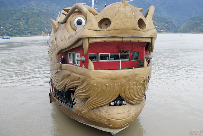 18  ook dit is een cruiseboot