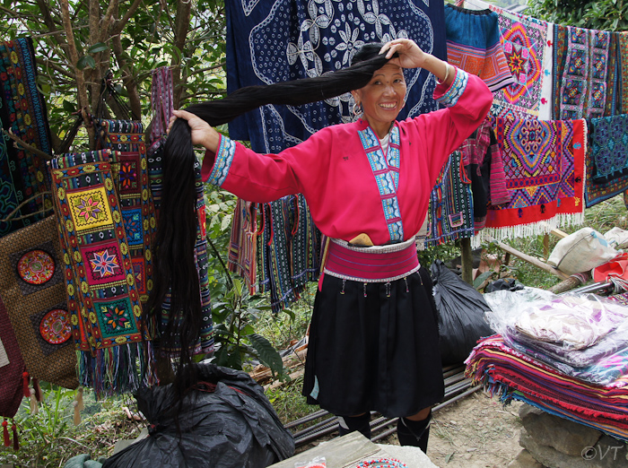 46  de lange haren van de lokale vrouwen in Longshen