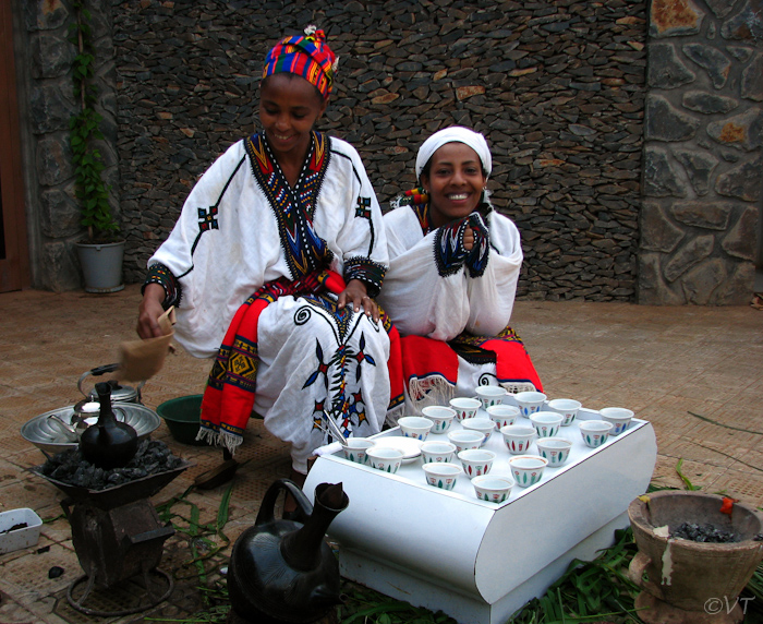 019 Traditionele koffieceremonie bij ons hotel in Bahir Dar