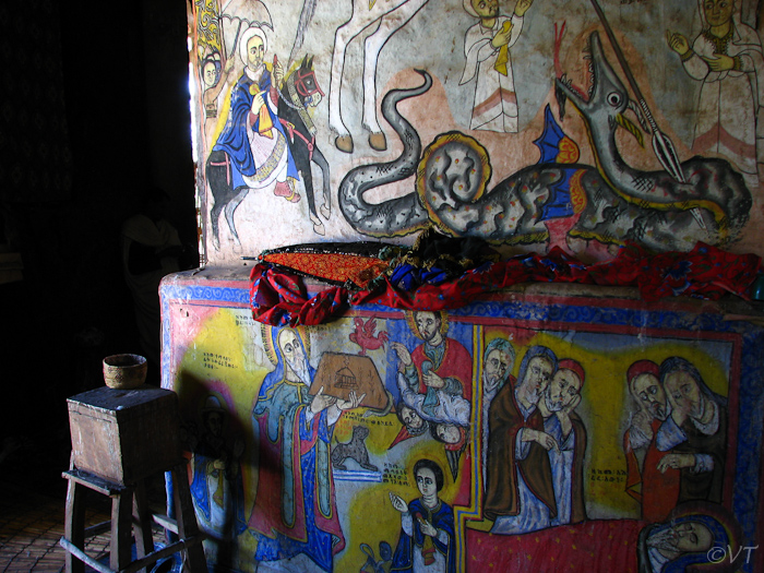 023 Oude muurschilderingen in de kerk