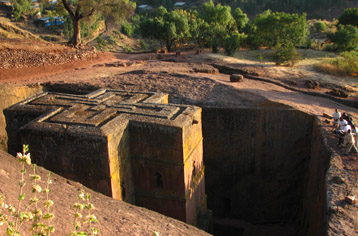 St. Joriskerk uit de 13e eeuw in Lalibela