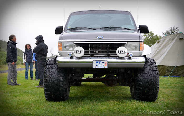 05a De monstertruck van de Djoser wandelgroep in Skaftafell