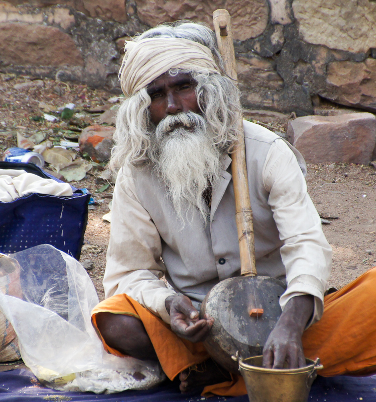 een sadu bij Khajuraho