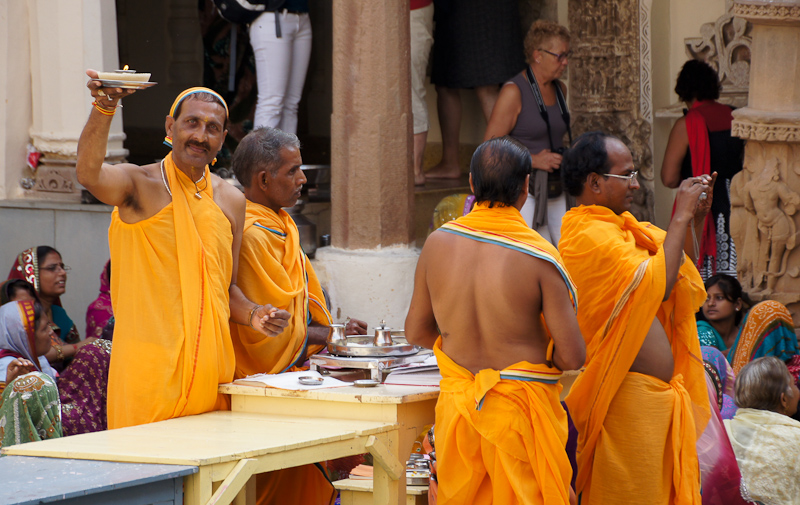 tempelceremonie in Khajuraho