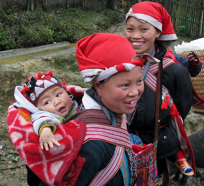 18  Red Dzao vrouwen in Sapa