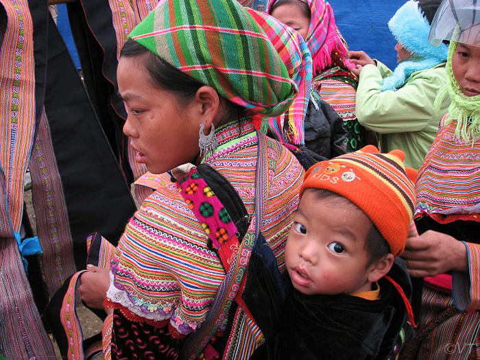 21  Flower-Mhong vrouwen in Bac Ha