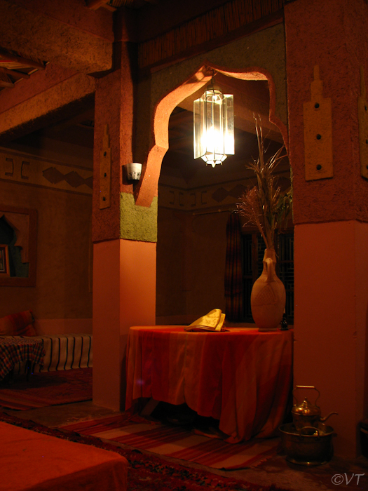 063 Ons sfeervolle hotelrestaurantje in de Kloof van de Dadels